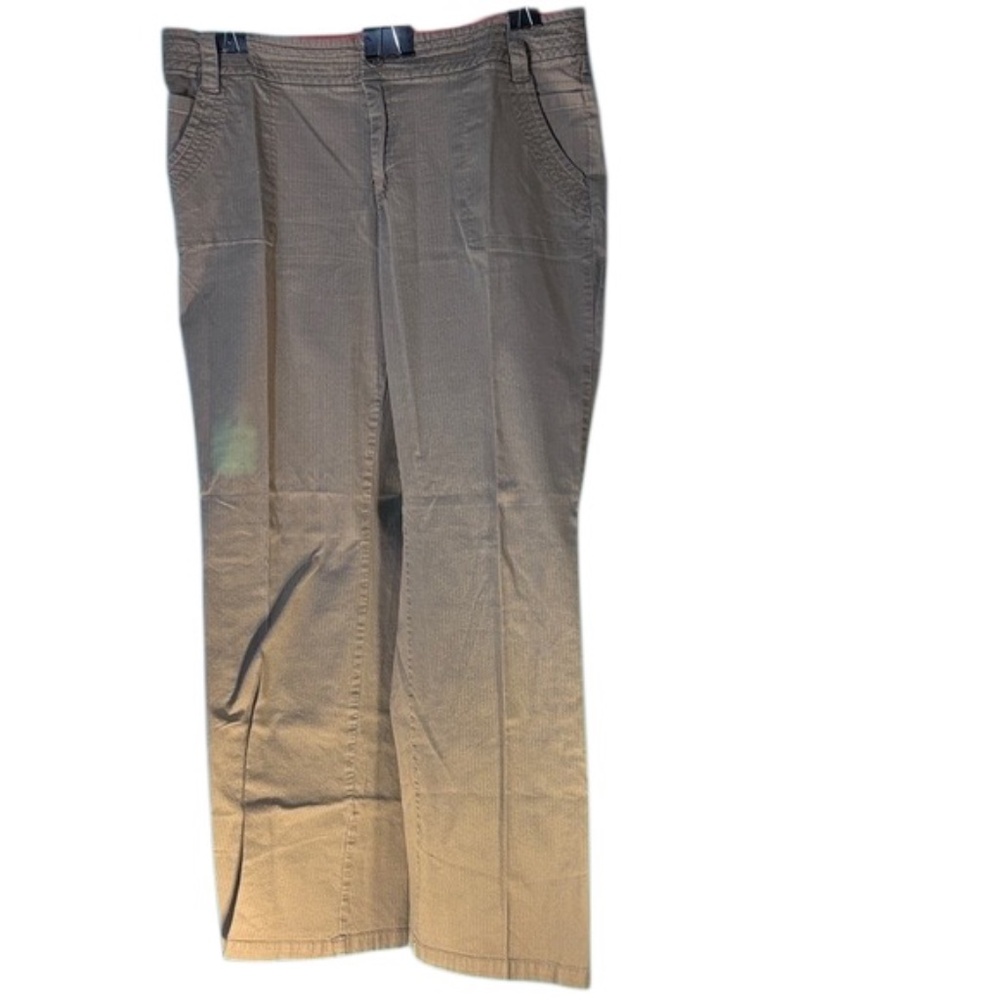 Women’s Tan Pants